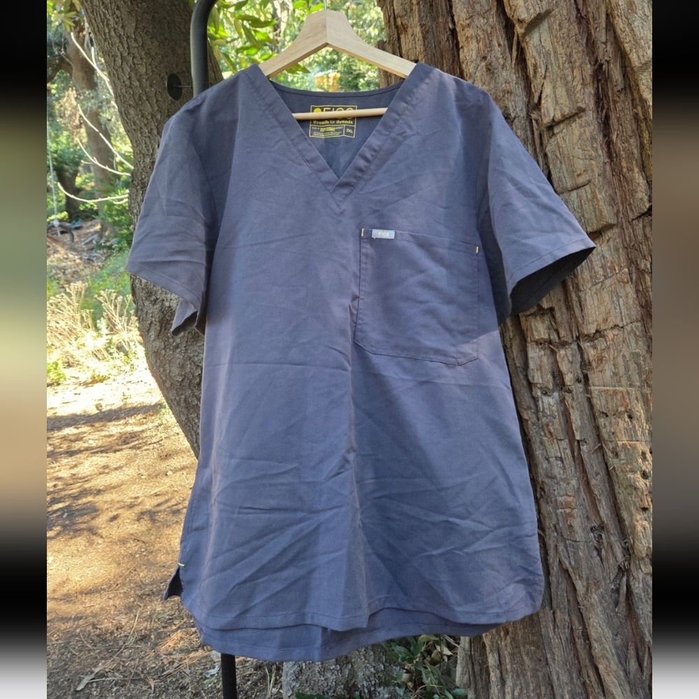 FIGS 2XL Dark‎ Grey Scrubs Medical Top